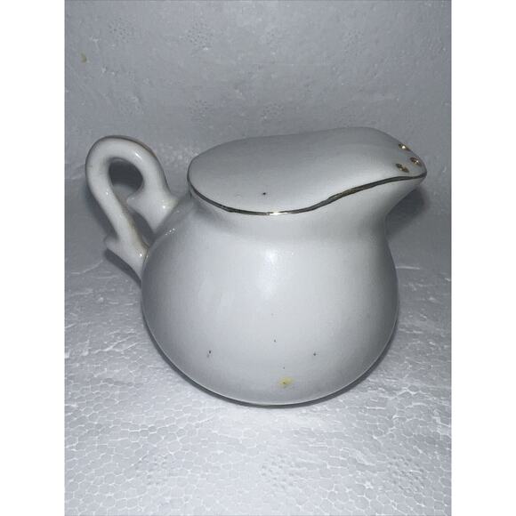 Vintage Porcelain Grand Canyon Sugar Slug And Creamer Salt And Pepper Shakers - Picture 6 of 7